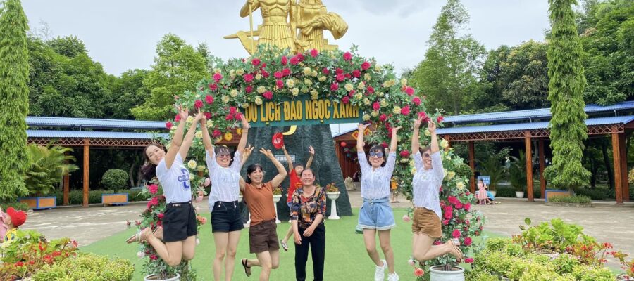 Khuôn viên đảo ngọc xanh