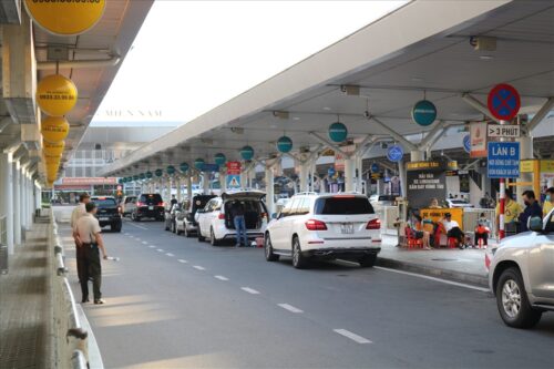 Quy trình đặt xe sân bay Sài Gòn đơn giản và nhanh chóng ở Thuê xe Huy Đạt