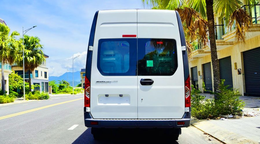 Thuê Xe 19 Chỗ Đi Miền Tây – Hành Trình Khám Phá Đất Chín Rồng Cùng Huy Đạt